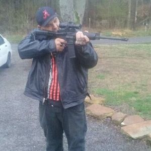 Meet your Posher, Dustin